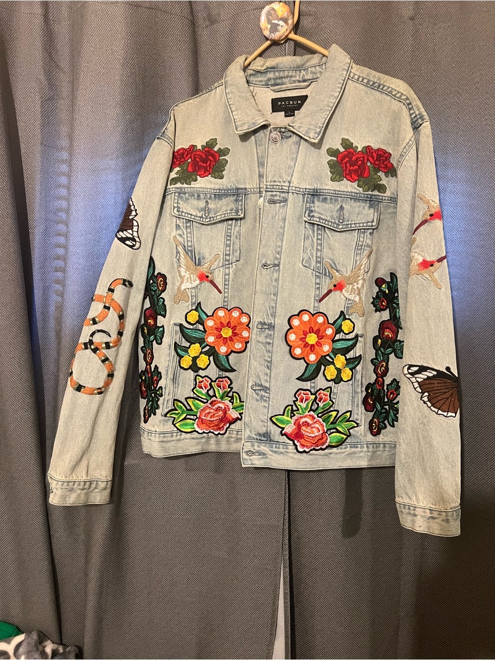 Light Blue Embroidered Floral & Animal Denim Jacket customized - Picture 2 of 3